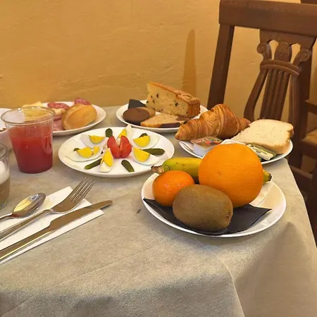San Tommaso بيت ضيافة 2*